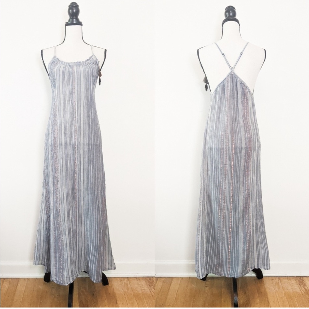 Chic Backless Striped Maxi Dress in Gray